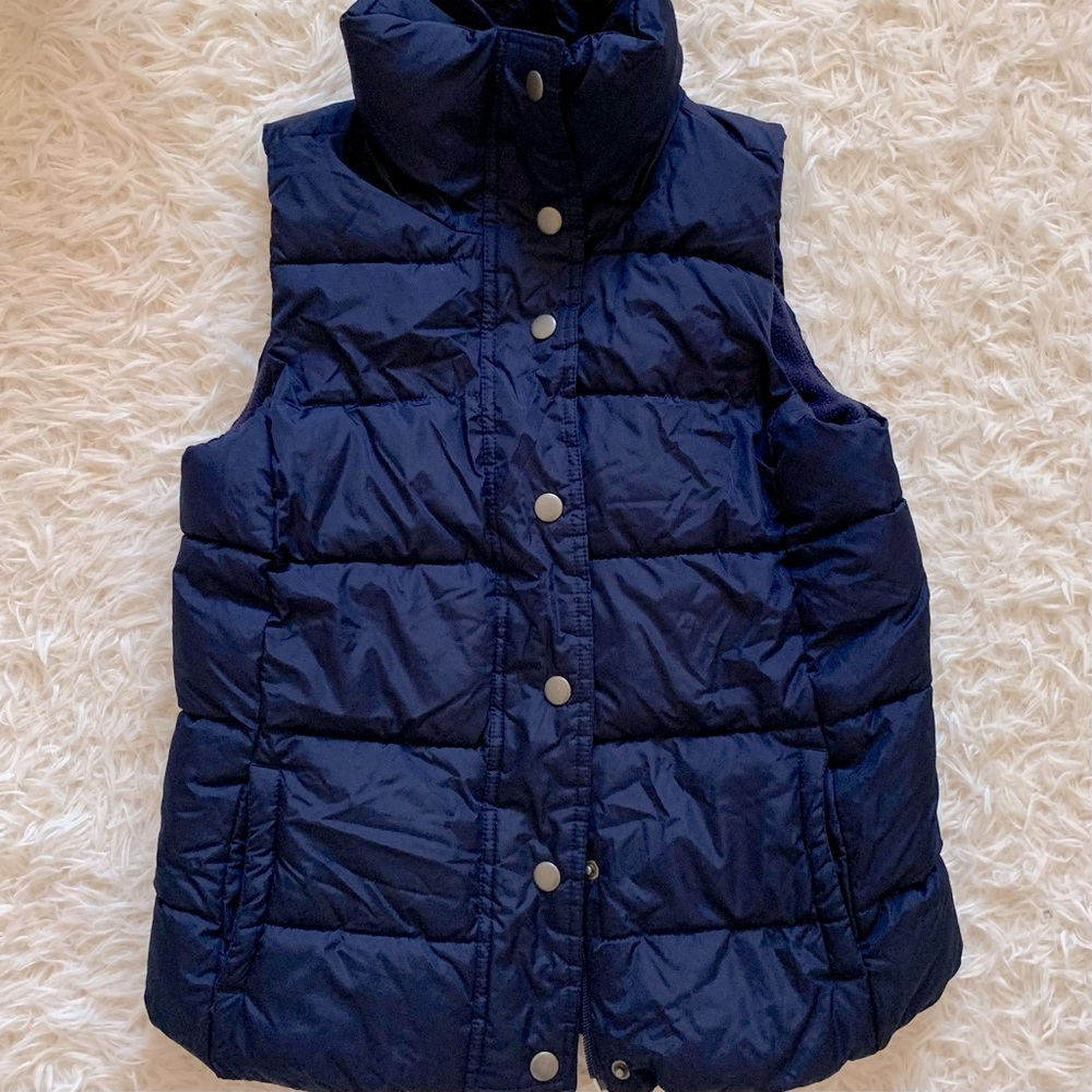 Old Navy Women’s Puffer Vest - Small